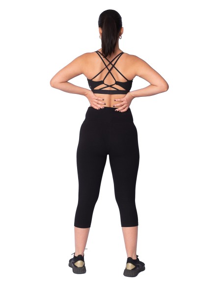 calza-3/4-color-negra-de-espaldas